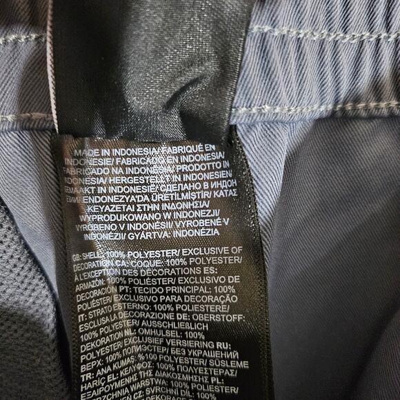 The North Face Gray Relaxed Fit Standard Wide Pants NWT Size 12 - Picture 9 of 10